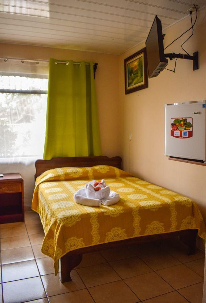 Hotel La Choza Inn La Fortuna Extérieur photo