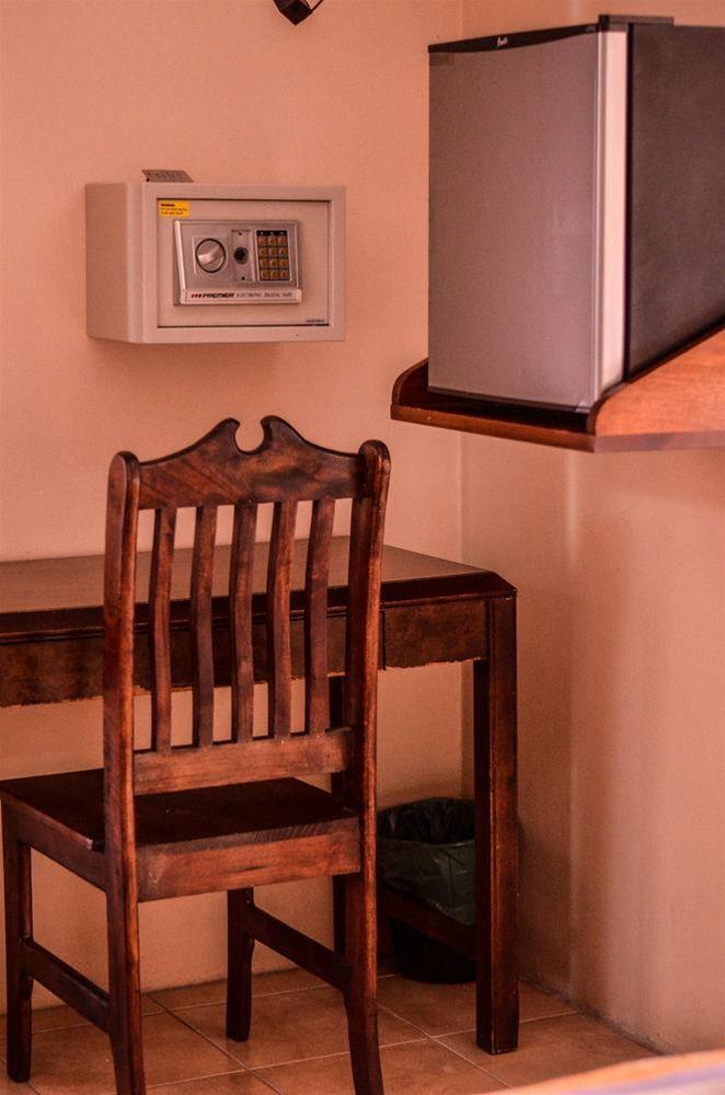 Hotel La Choza Inn La Fortuna Extérieur photo